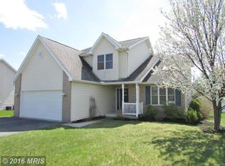 859 Steven Ct, Chambersburg, PA 17202