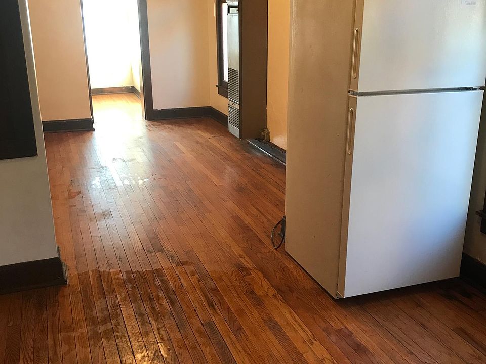 1st image of 810 S 11th St #4