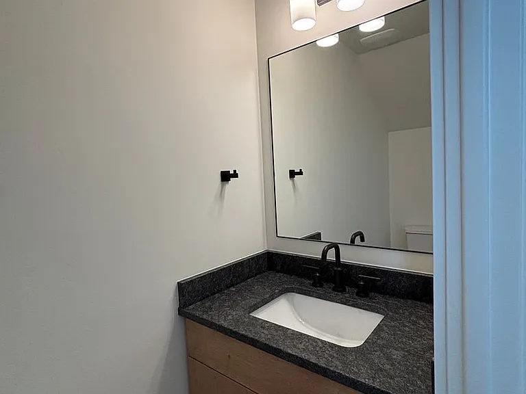 73 N 520 W #10 — Photo 18