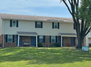 2 Buckingham Pl, Saint Charles, MO 63301