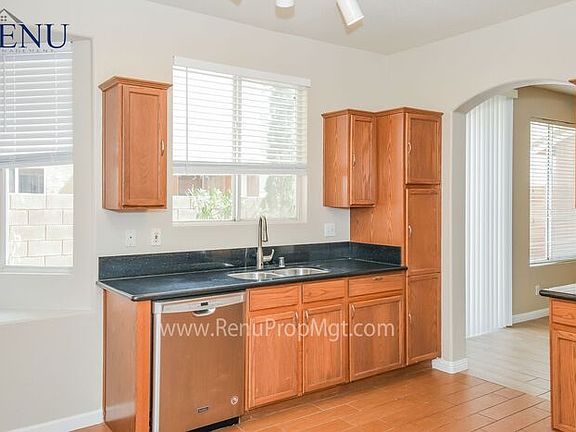 5th image of 2319 Crooked Creek Ave
