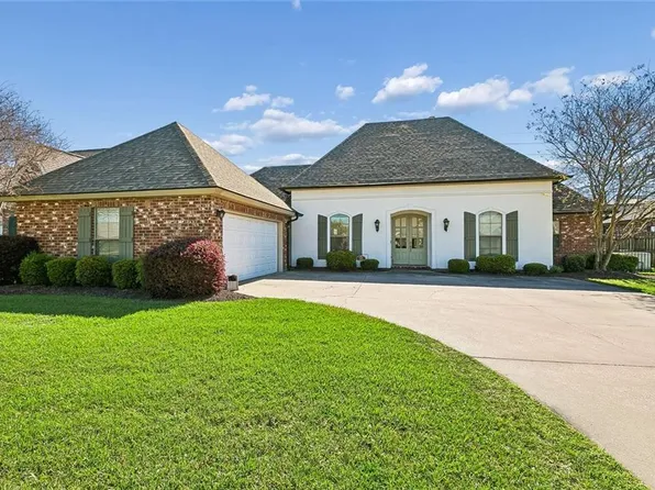 233 Lansdown Dr, Houma, LA 70360