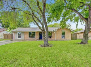 12123 Pompton Dr, Houston, TX 77089