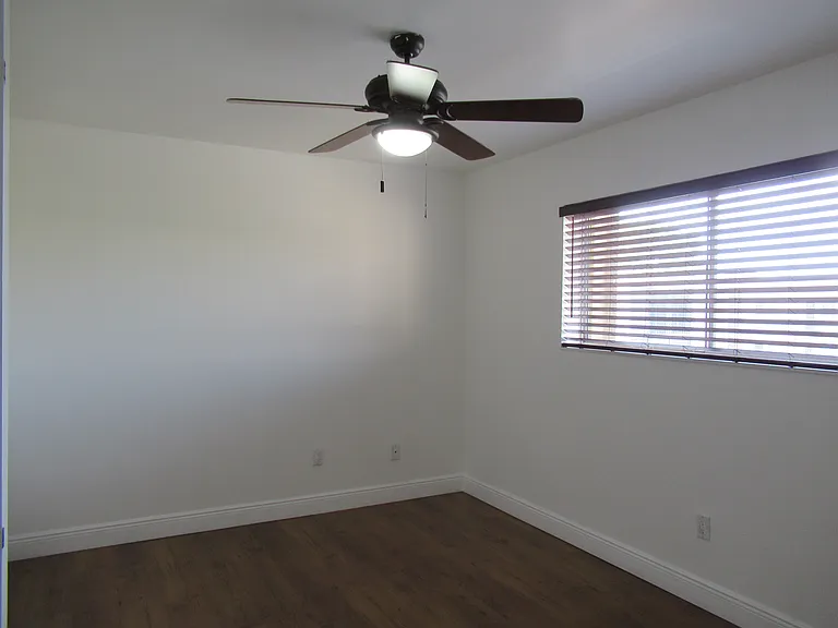 8401 SW 107th Ave #371E — Photo 38