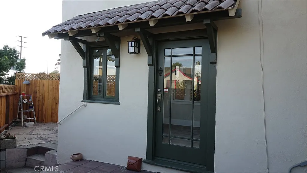 2 bed, 776 sqft, $3,200 — Photo 2