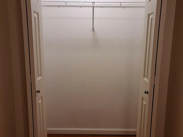 121 Schofield Ct — Photo 11
