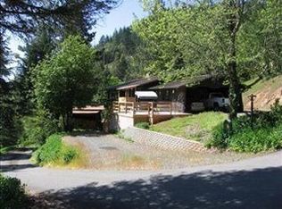 2258 W Jones Creek Rd, Grants Pass, OR 97526