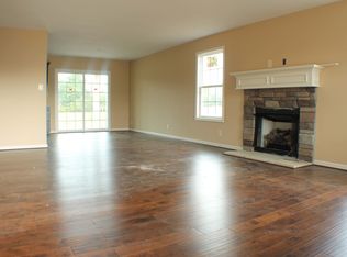 692 Crestone Ct, Clarksville, TN 37042