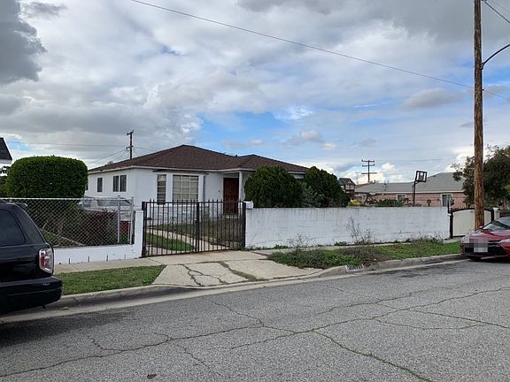 3rd image of 20615 Raymond Ave