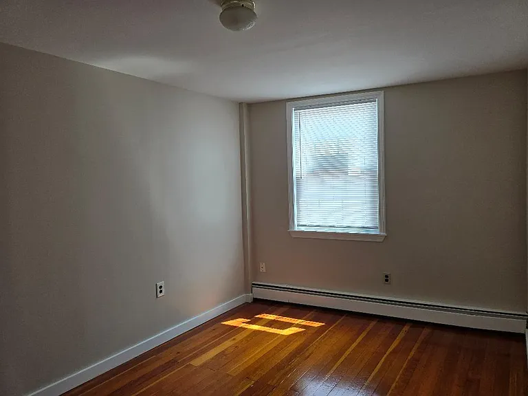 73 Middle St #2 — Photo 14