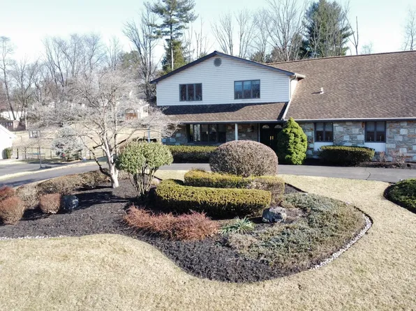 3891 Somers Dr, Huntingdon Valley, PA 19006