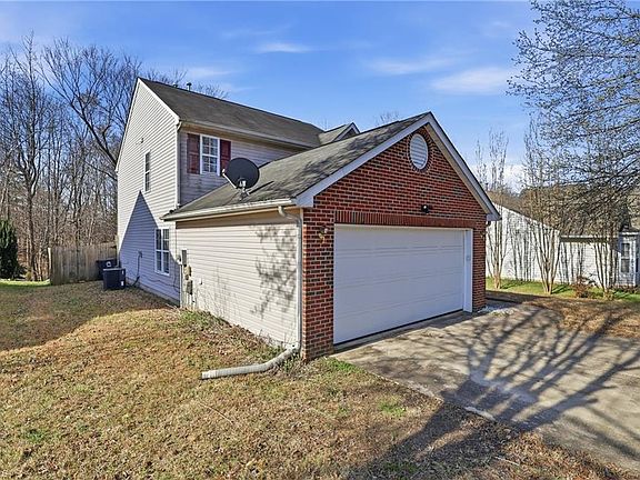 2nd image of 4324 Creekdale Dr