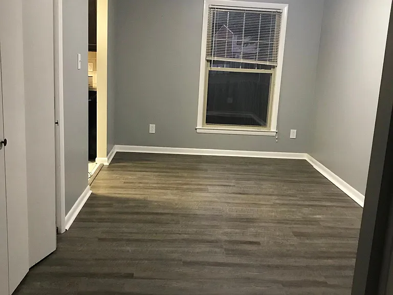 175 Hedgewood Ct — Photo 4