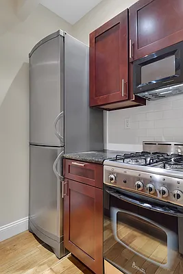 Rented by Cooper & Cooper Real Estate | media 9