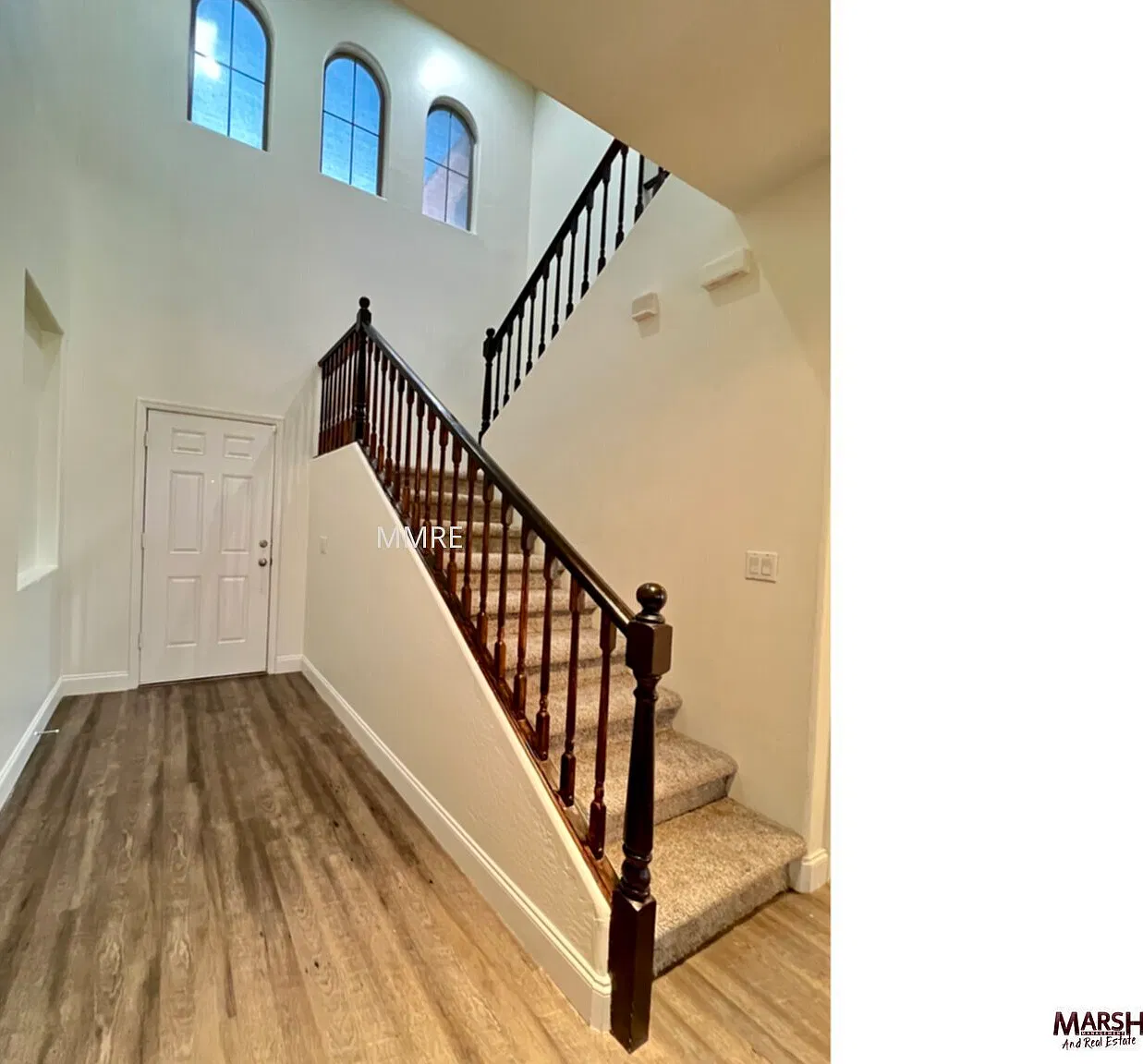 Beautiful 4 bedroom home with private pool in Chandler! — Photo 4