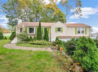 1 Laurel Ave, Derby, CT 06418