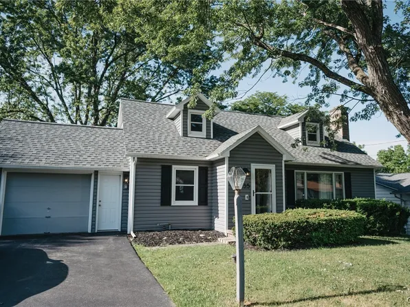 135 Robbins Ln, Syracuse, NY 13214