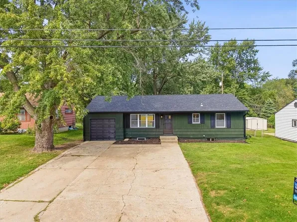5806 W 75th St, Prairie Village, KS 66208