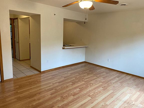 4th image of 2220 N Illinois Ave #G