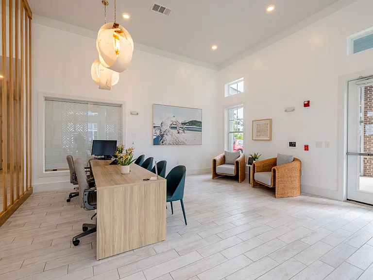 Longshore Commons — Photo 38