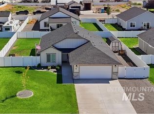 918 Sierra St, Vale, OR 97918