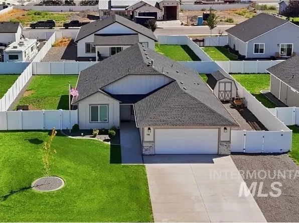 918 Sierra St, Vale, OR 97918