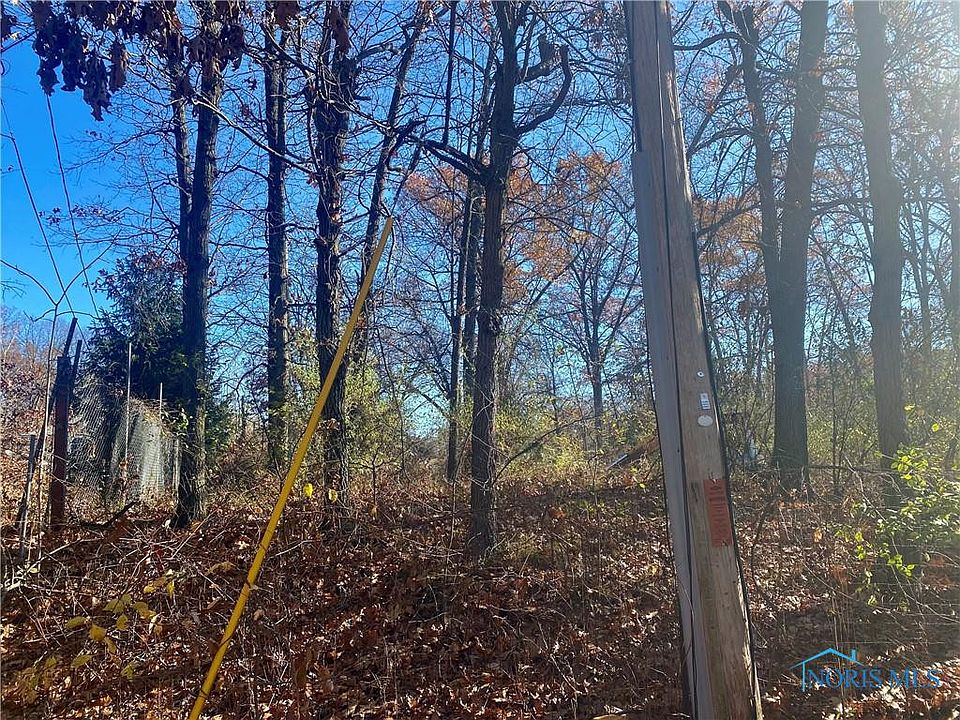 2nd image of 1127 S Schwamberger Rd