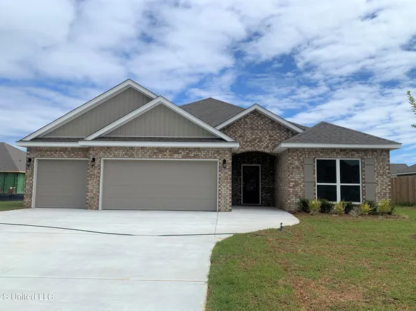 8016 Crawford Dr, Long Beach, MS 39560