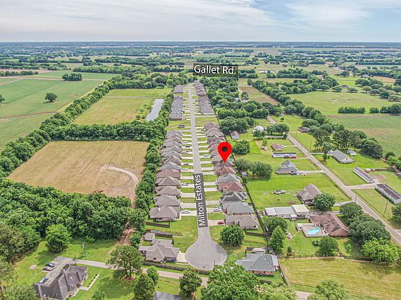4th image of 415 Milton Estates Ln