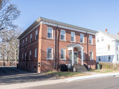 51 Grove Street #51, Windsor Locks, CT, 06096