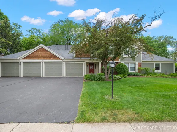 870 Kilkenny Dr #82-C, Wheaton, IL 60189