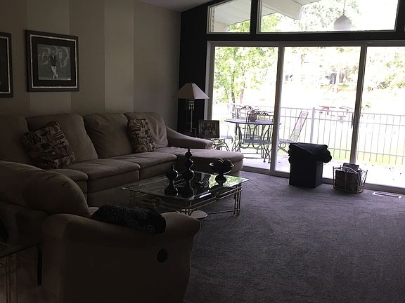 4th image of 3010 Wildwood Dr