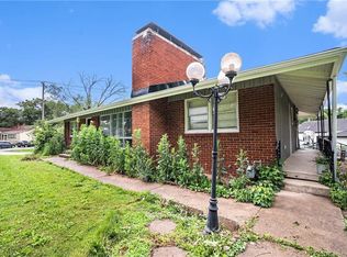 10800 E Westport Rd, Independence, MO 64052