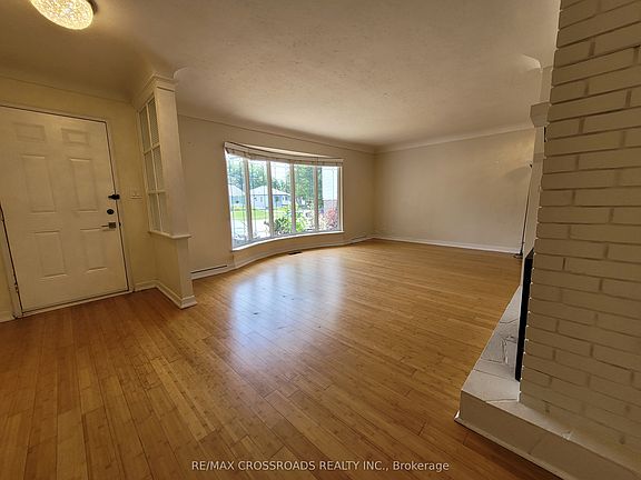 2nd image of 6039 Althea St