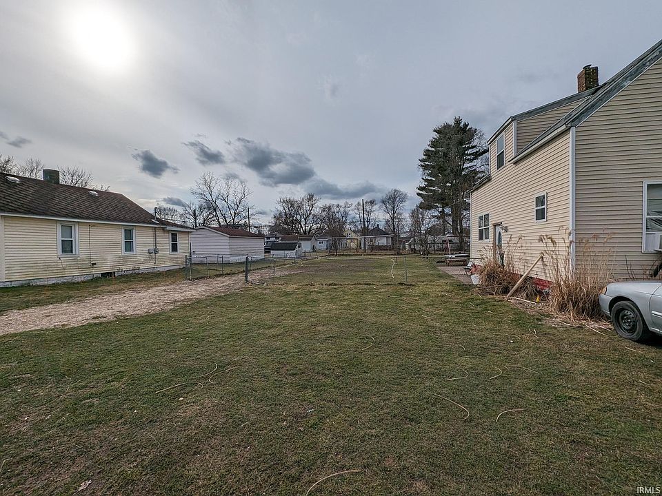 2nd image of 2221 Lane Ave