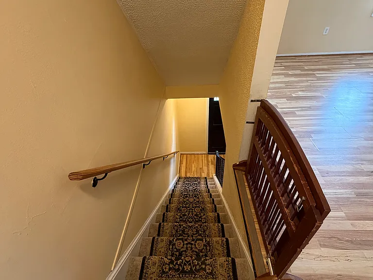 2794 Patrick Henry Dr — Photo 5
