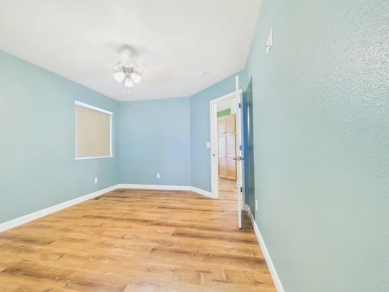 245 Johnson St — Photo 13