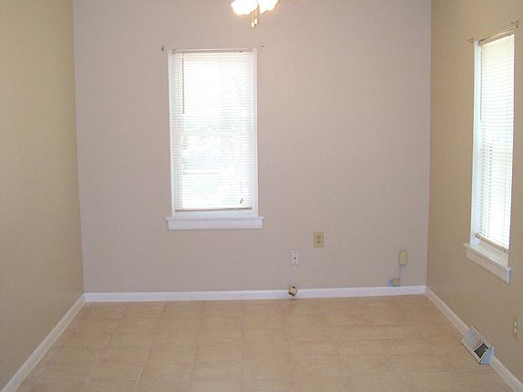 5th image of 5664 Chagrin Dr