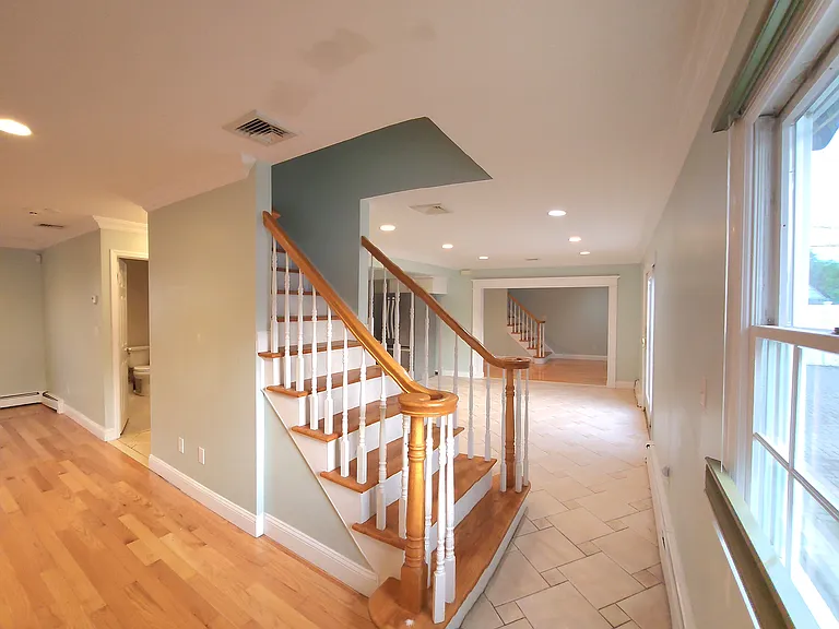 34 Arch Ln — Photo 6