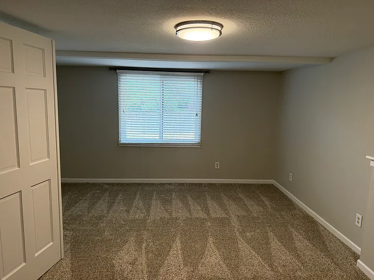 6258 Powell Rd — Photo 15