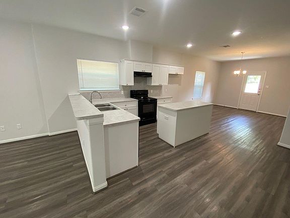3rd image of 8225 Madera Rd