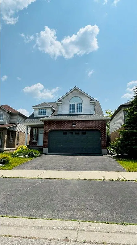 4 bed, $3,200 — Photo 1