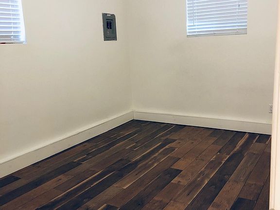 5th image of 4545 52nd St #4549