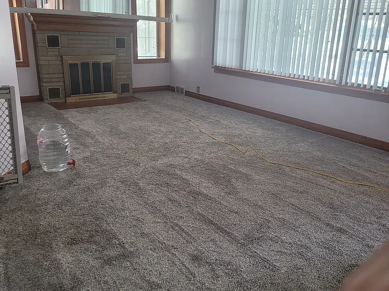 5330 Seneca St — Photo 35