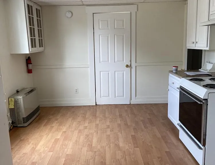 162-168 North Ave #2 — Photo 3