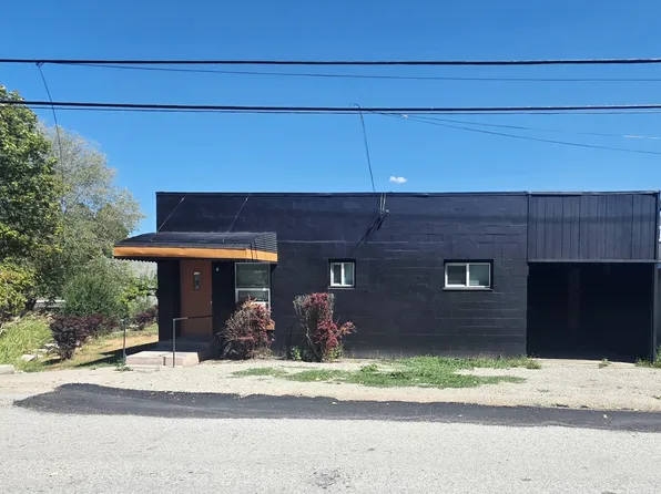 103A S 2nd St W, Chewelah, WA 99109