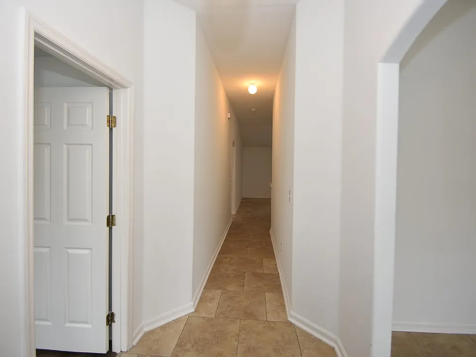 3 Seward Trl E