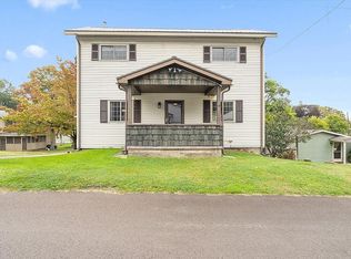 1327 Main St, Crescent, PA 15046