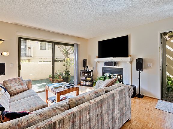 5th image of 4230 Porte De Palmas Unit 40