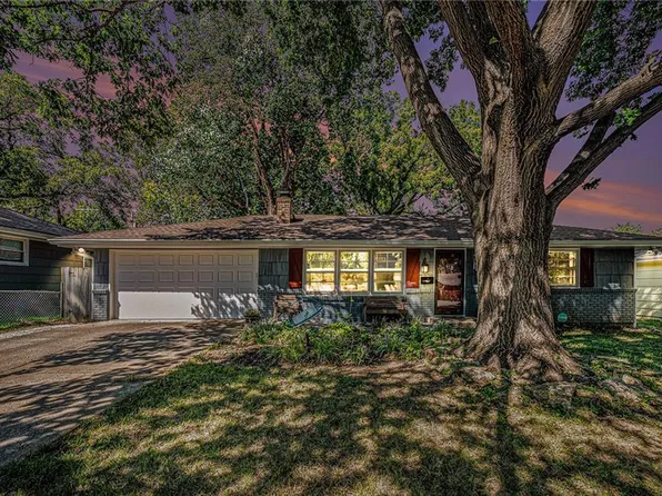 708 W 101st Ter, Kansas City, MO 64114